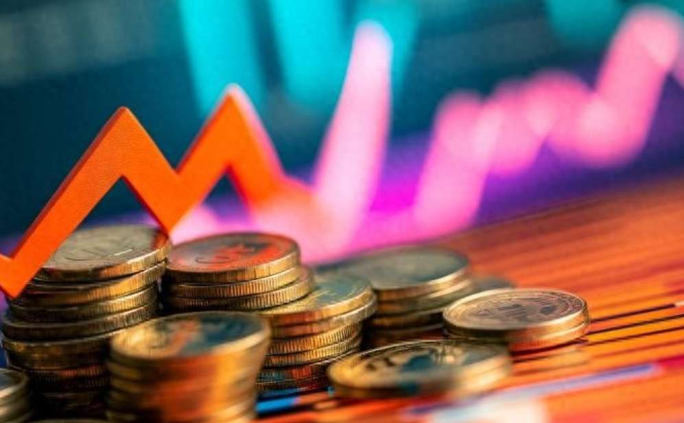 This Type of Fund Surges Over 20% Despite ETF Outflows
