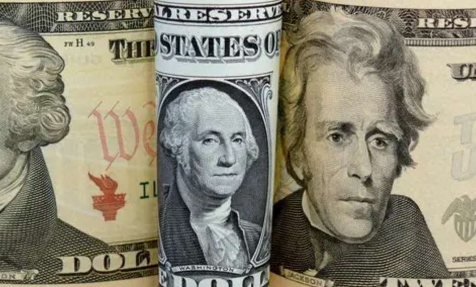 U.S. Bank Reserves Fall Below Warning Threshold
